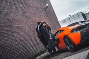 Rijtest McLaren 570S