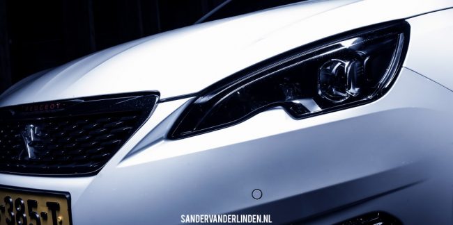 Automeisje - Peugeot 308 GTI 2017 koplamp