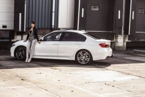 Rijtest BMW 330e