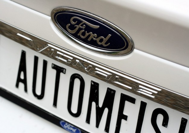 Automeisje Ford Mondeo Vignale