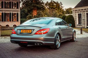 Een proefrit aan huis, met mij, in deze Mercedes CLS 63 AMG?