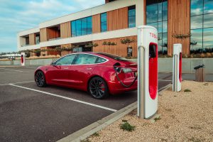Elektrisch rijden: Een slimme keuze voor vrouwen