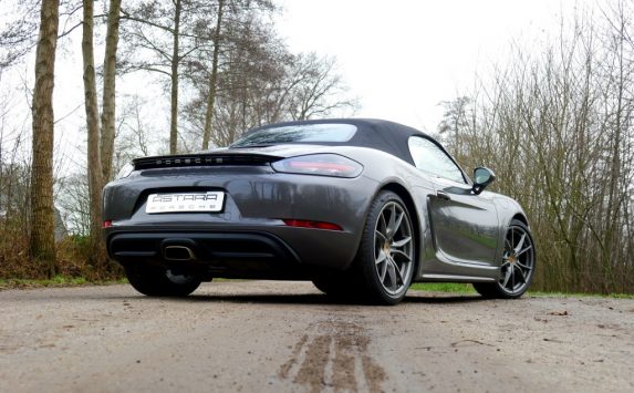 Rijtest Porsche 718 Boxster