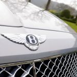 Bentley Bentayga SUV logo motorkap voorzijde