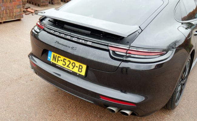 Porsche Panamera 4S spoiler achterkant