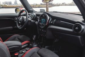 Hot-hot-hot-hatch: MINI Cooper JCW [video]