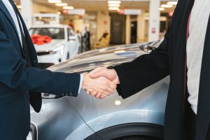 Nieuwe auto direct rijden ondanks chiptekort?