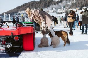 Wintersport voor de petrolhead: van concours op ijs tot aan winterse ritten